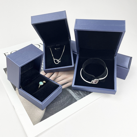 Wholesale Custom Logo Leather Jewelry Packaging Box Wedding Ring Box Luxury Bracelet Necklace Earrings Ring Jewelry Storage Box