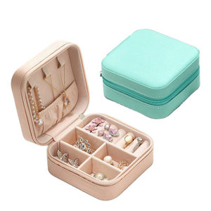 New Trending Personalized Custom Name Vintage Bridesmaid Mini Gift Jewelry Boxes Ring Jewelry Storage Box